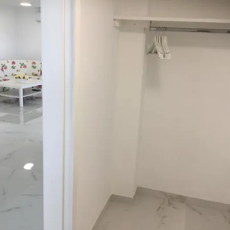 Yellow Studio Brand New Apartament *